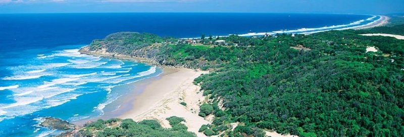 Birds-eye-view-of-North-Stradbroke-Islan